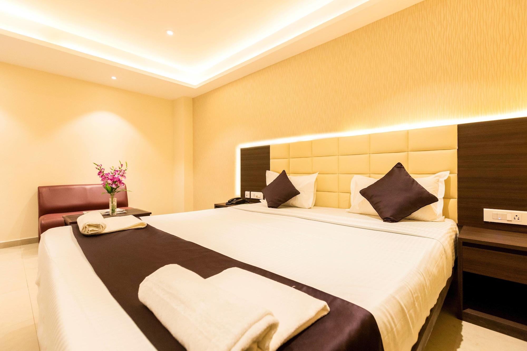 Hotel Lynq-Cico Calcutta  Esterno foto