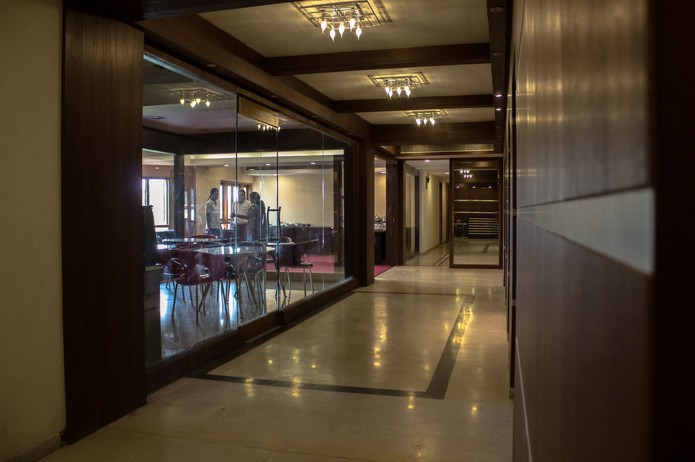 Hotel Lynq-Cico Calcutta  Esterno foto