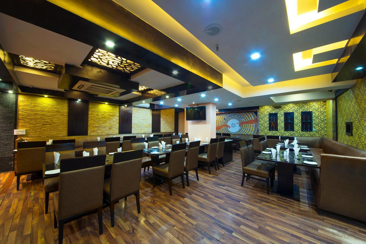 Hotel Lynq-Cico Calcutta  Esterno foto